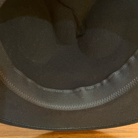 NWOT Black Flannel Wide Brim Fedora with Double Silver Buckles by Time and Tru - Picture 9 of 10